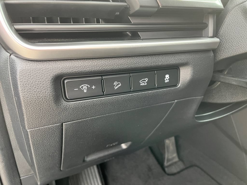 Used 2025 Kia Telluride S FWD image 25