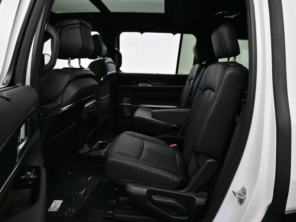 New 2026 Jeep Grand Wagoneer Summit image 26