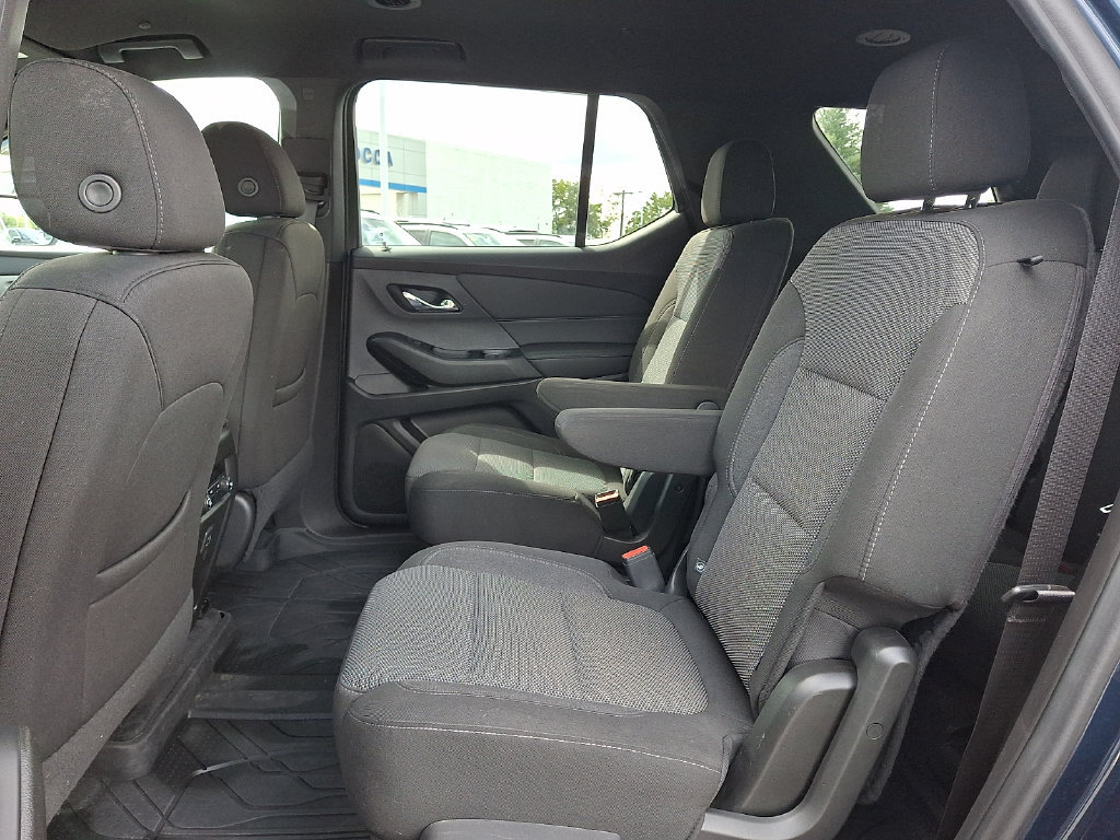 Certified 2023 Chevrolet Traverse LT FWD image 12