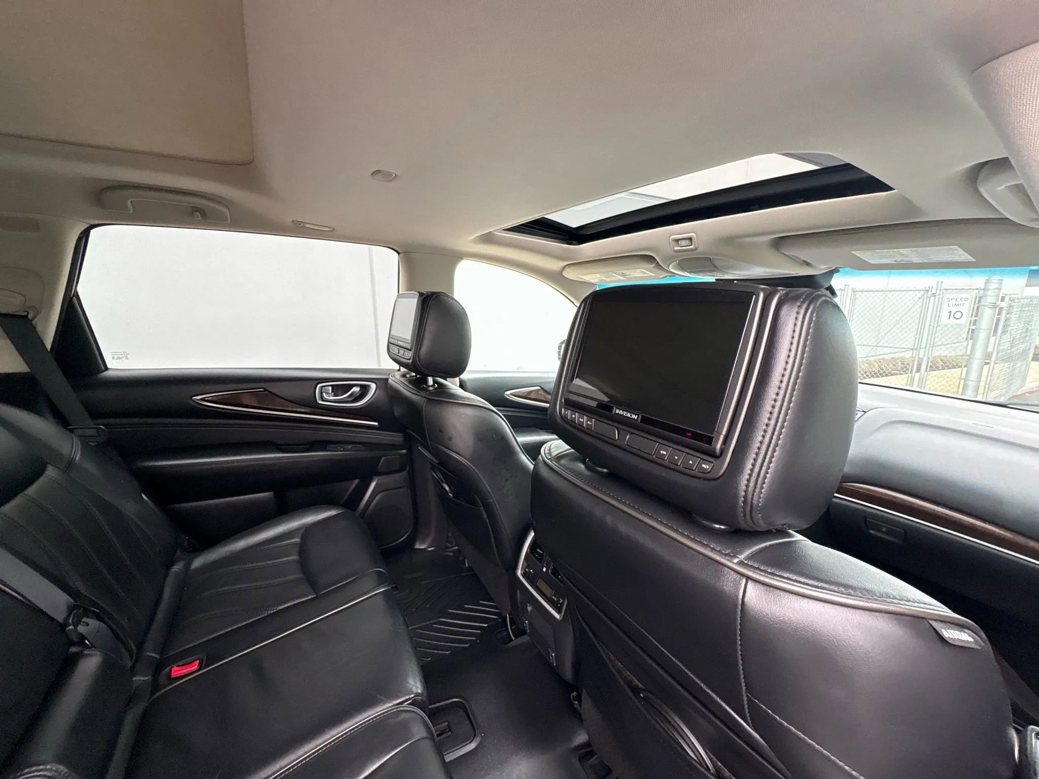 Used 2014 INFINITI QX60 AWD Hybrid w/ HEV Deluxe Touring Package image 26