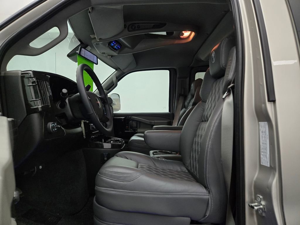 New 2025 GMC Savana 2500 Explorer Limited SE w/ Driver Convenience Package image 32