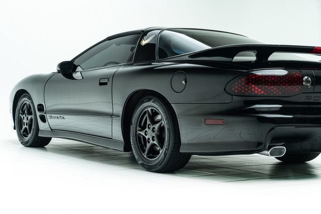 Used 2000 Pontiac Firebird Formula w/ Security Pkg RWD image 19