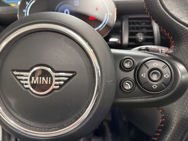 Used 2021 MINI Cooper S w/ Signature Upholstery Package image 29