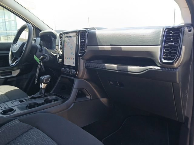 Used 2025 Ford Ranger XLT w/ Trailer Tow Package RWD image 18