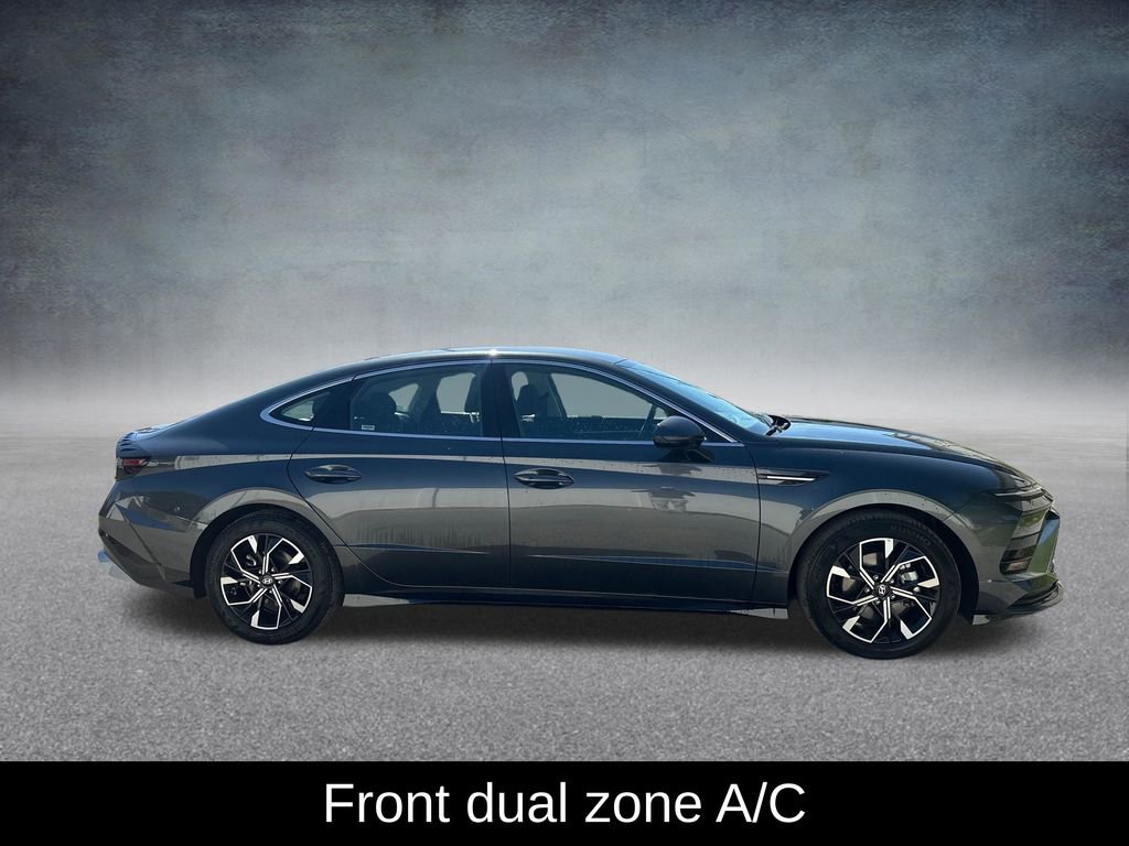 Used 2025 Hyundai Sonata SEL FWD image 7