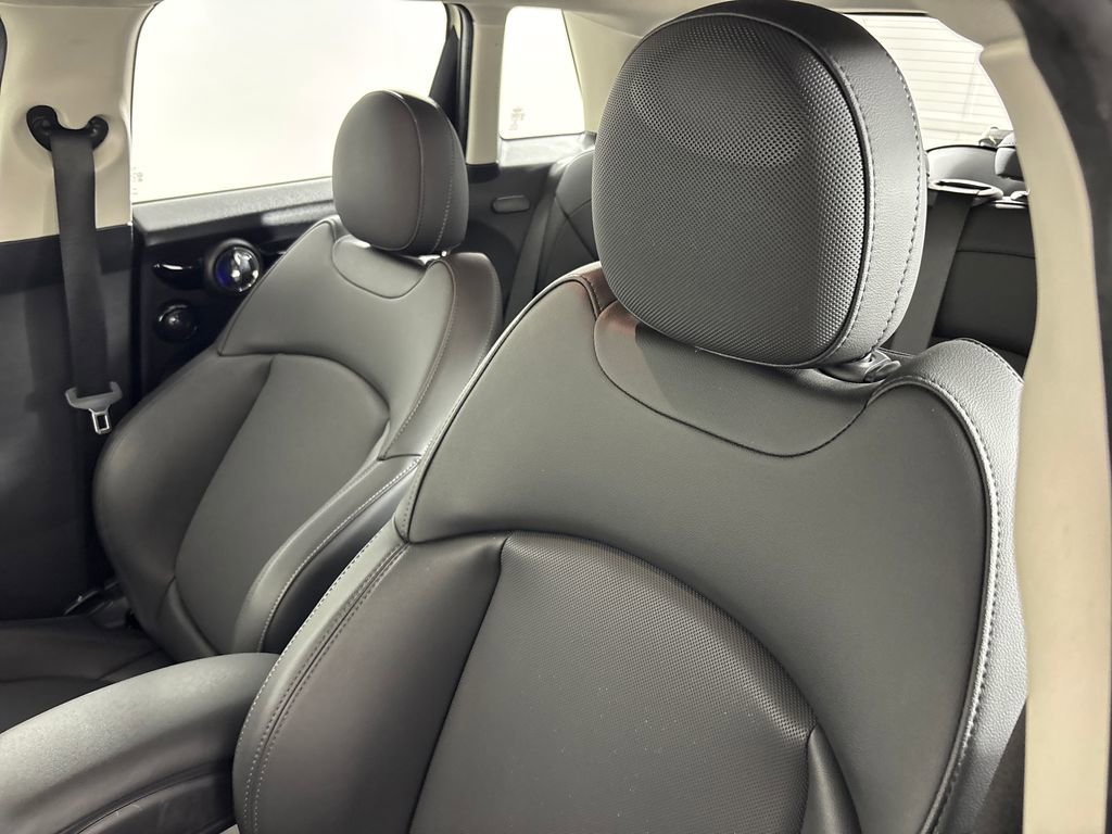 Used 2021 MINI Cooper S w/ Premium Package image 9