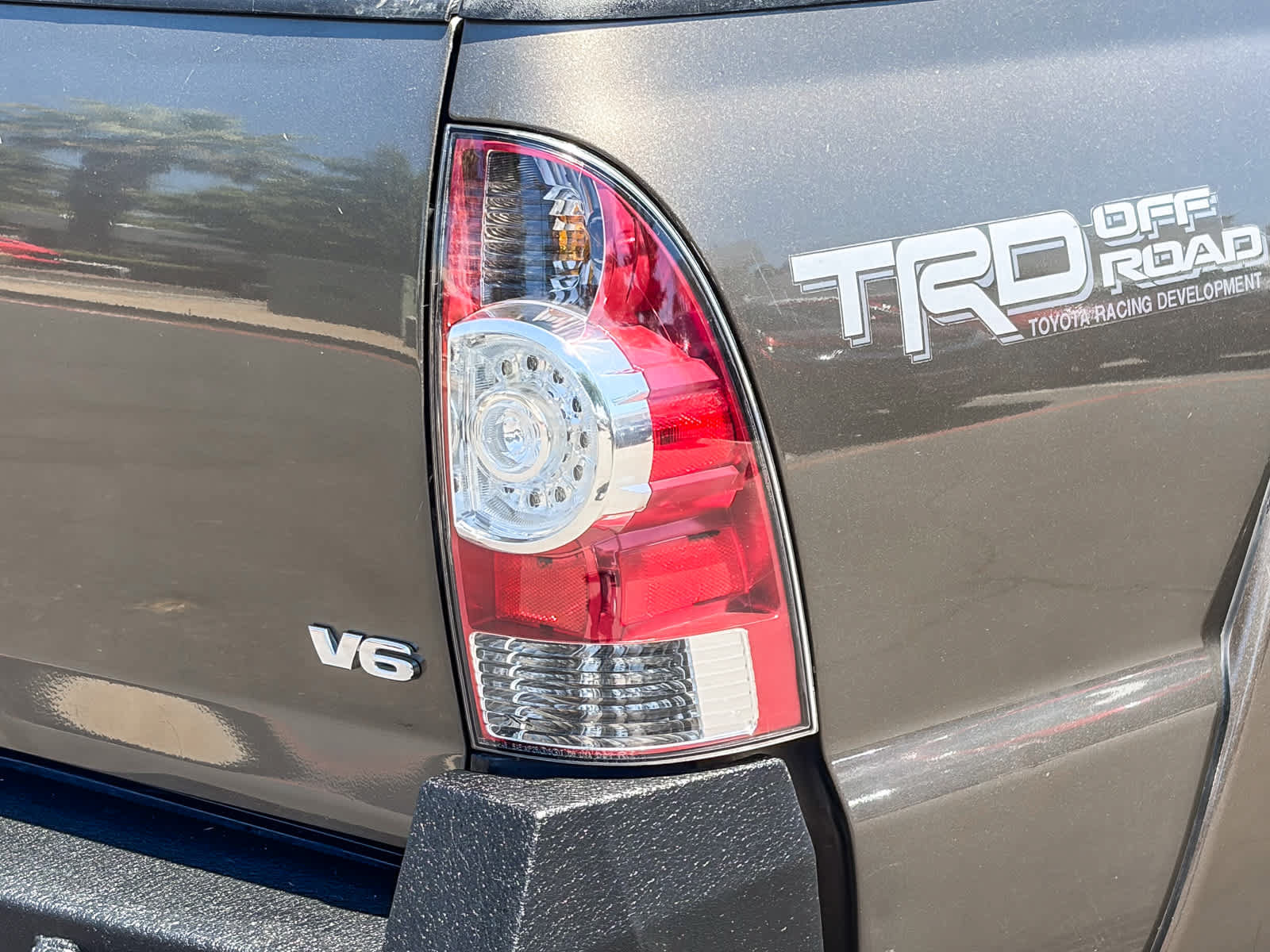 Used 2012 Toyota Tacoma 4x4 Double Cab w/ TRD Off-Road Pkg image 9