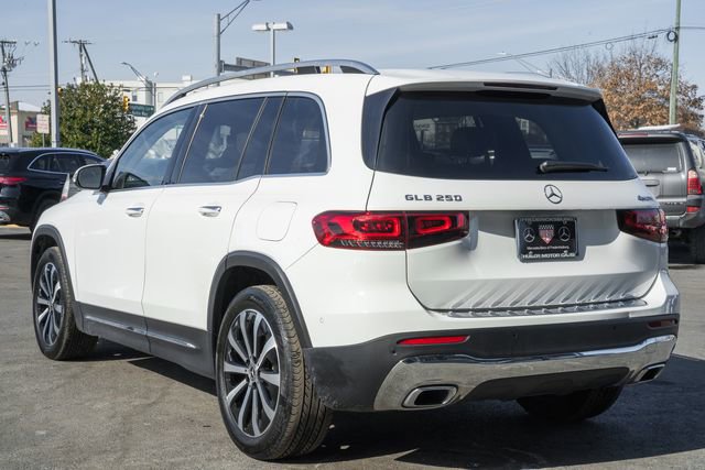 Used 2022 Mercedes-Benz GLB 250 4MATIC image 5