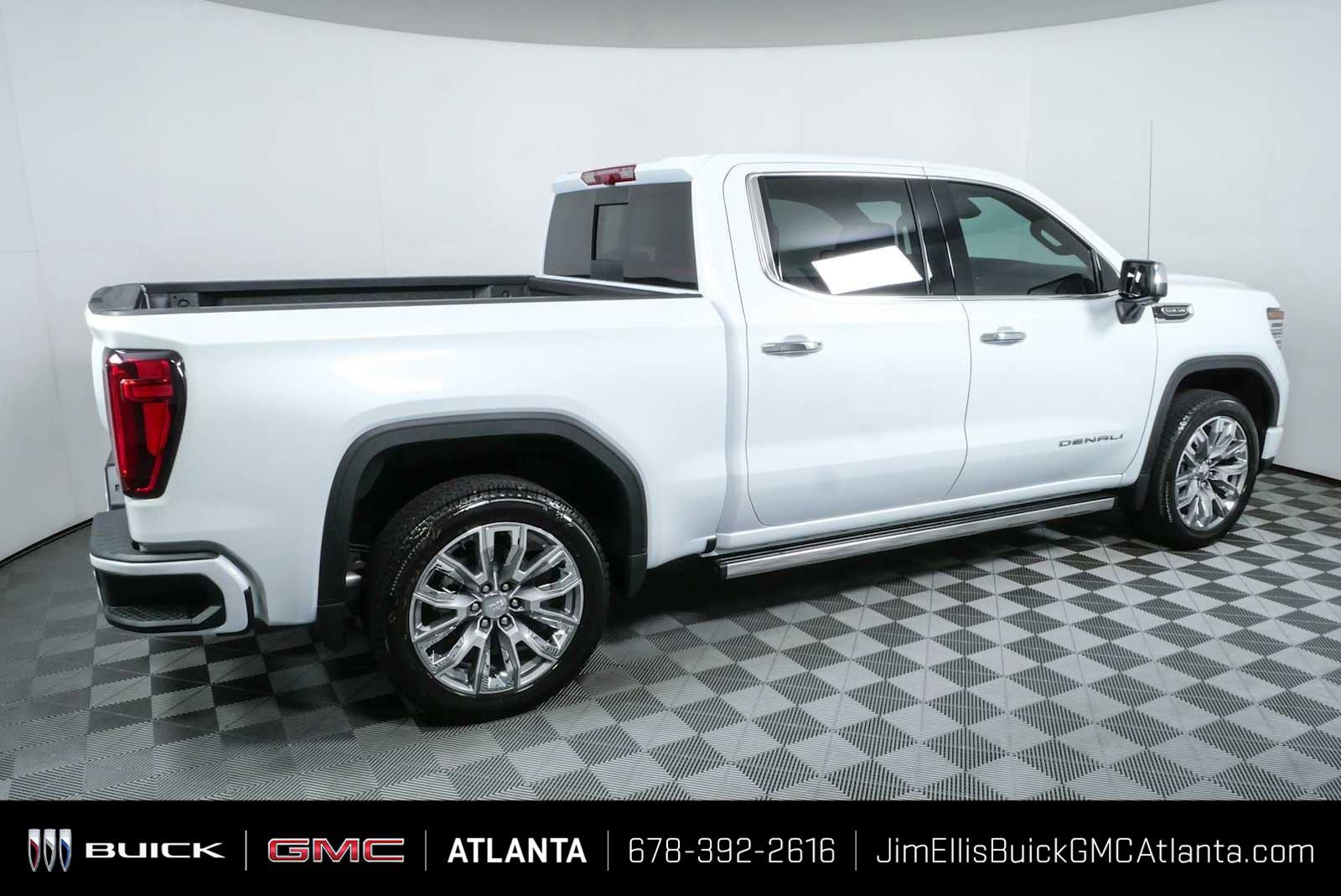 New 2026 GMC Sierra 1500 Denali w/ Denali Reserve Package AWD/4WD image 2