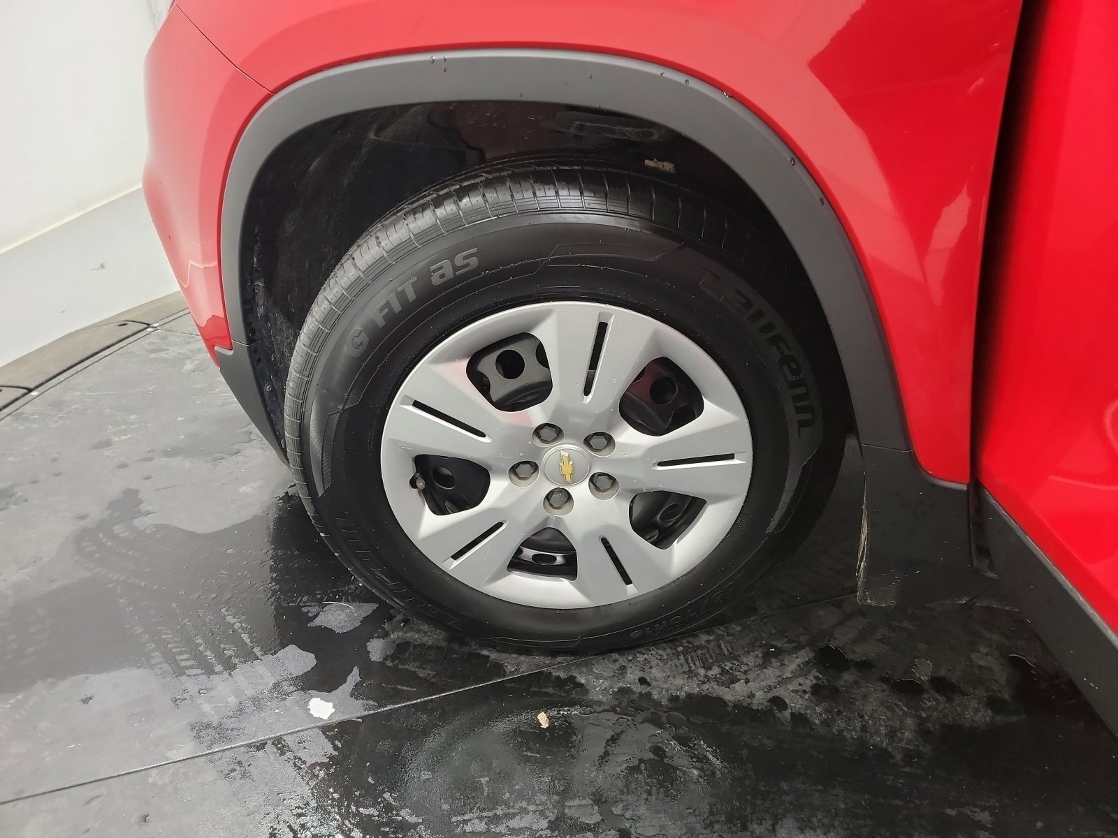 Used 2020 Chevrolet Trax LT w/ Driver Confidence Package image 29