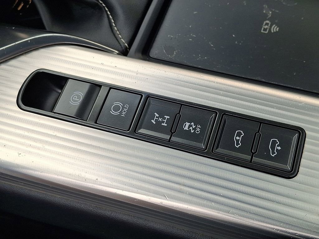 Used 2023 Lexus LX 600 F Sport w/ Accessory Package (Z1) AWD/4WD image 26