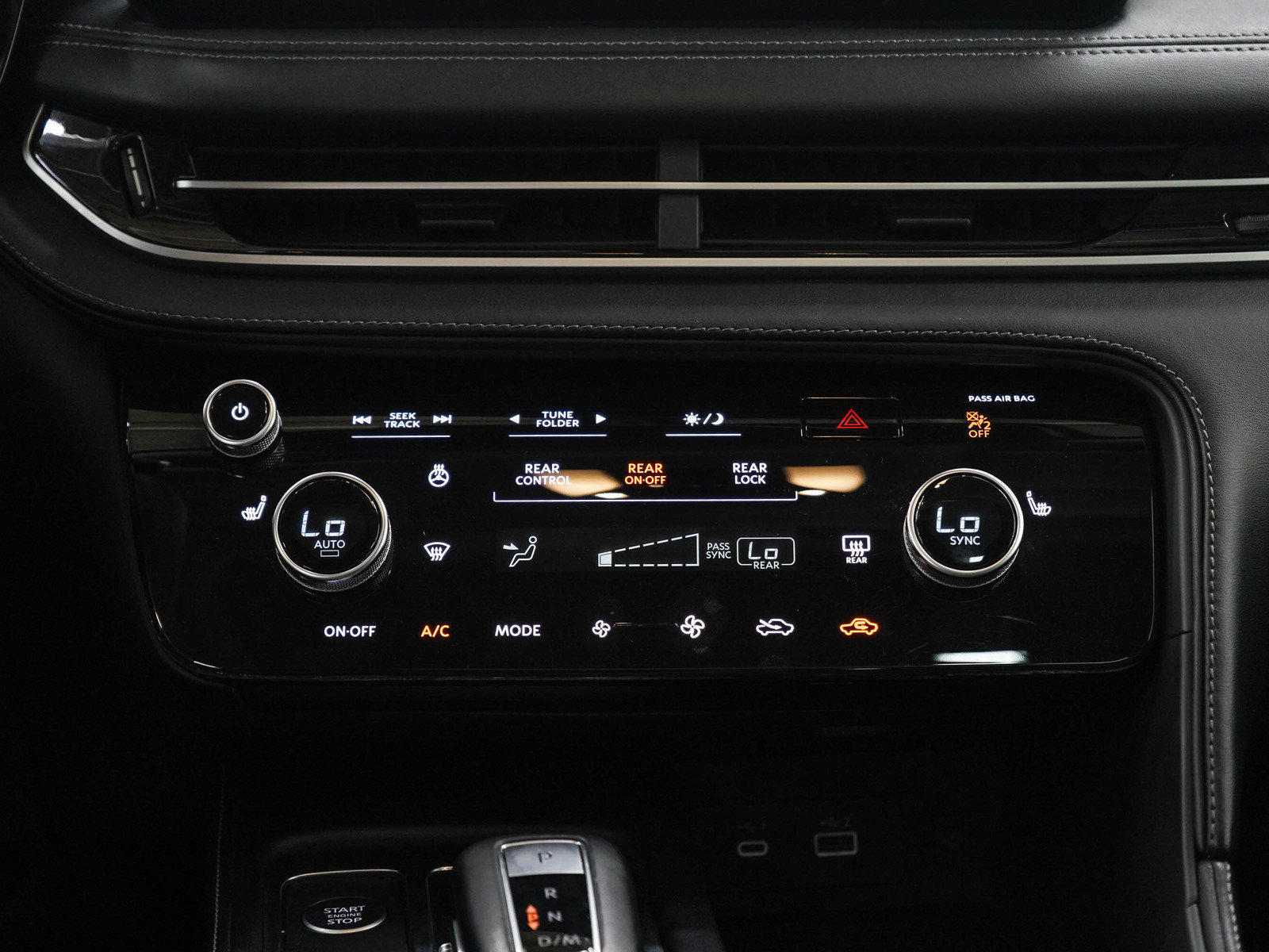 Used 2025 INFINITI QX60 Luxe AWD/4WD image 21
