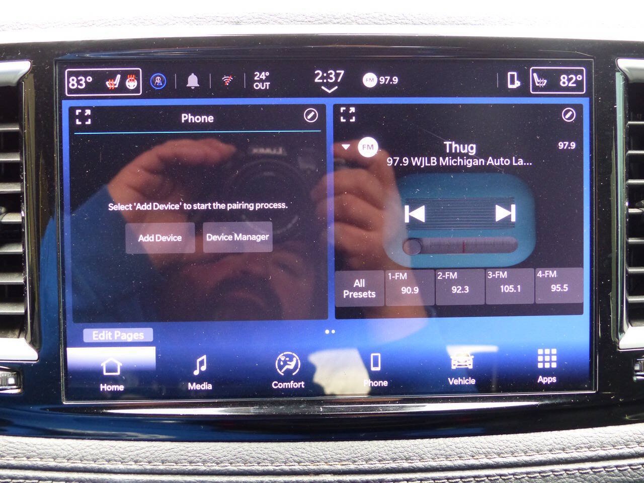 Used 2025 Chrysler Pacifica Select FWD image 44