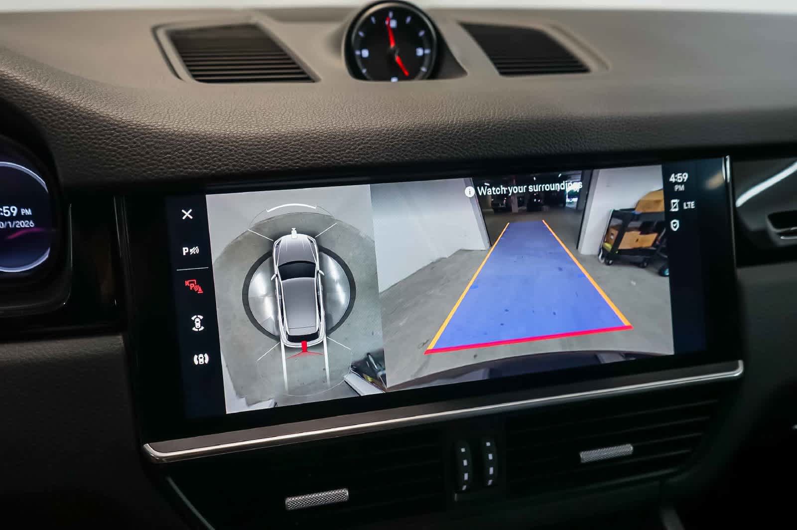 Certified 2023 Porsche Cayenne Platinum Edition AWD/4WD image 29