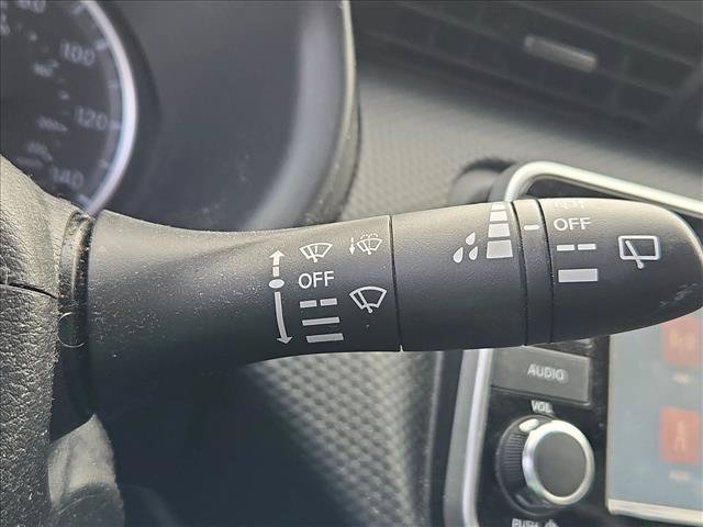 Used 2021 Nissan Kicks S FWD image 15