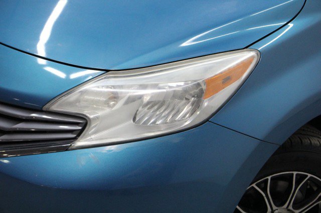 Used 2015 Nissan Versa Note SV image 2