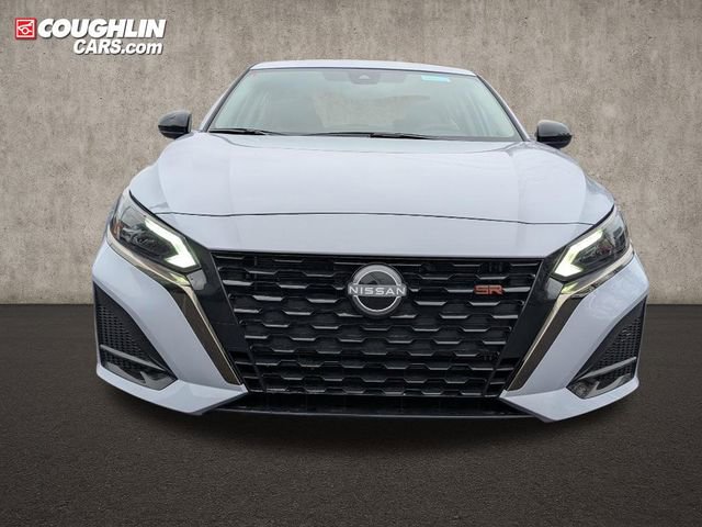New 2025 Nissan Altima 2.5 SR w/ SR Premium Package image 2