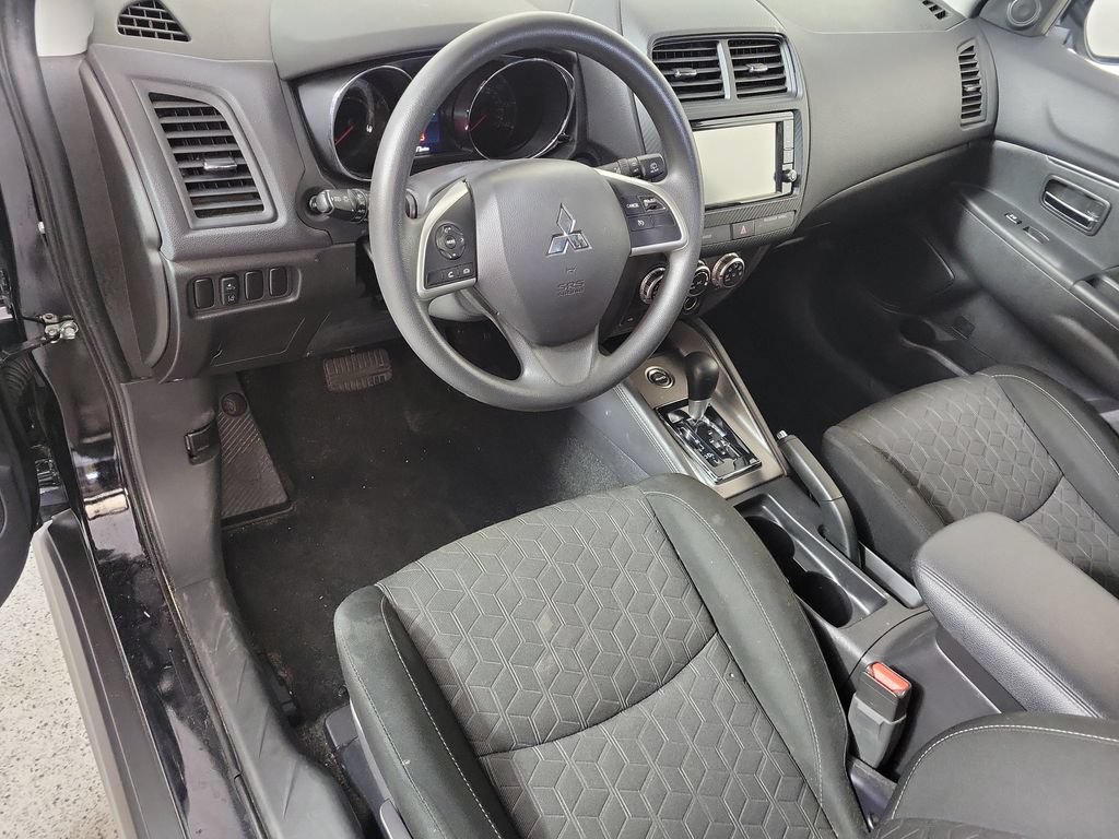 Used 2025 Mitsubishi Outlander Sport AWD image 11