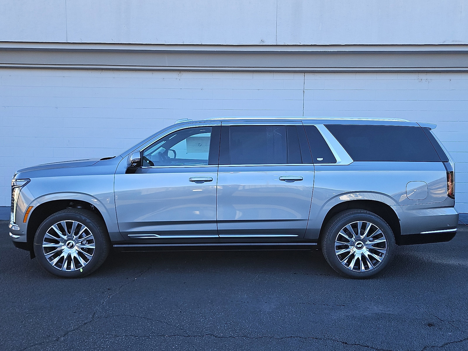 New 2026 Cadillac Escalade ESV Platinum Luxury image 2