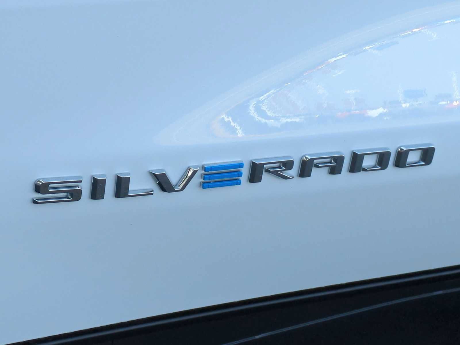 Used 2026 Chevrolet Silverado EV LT AWD/4WD image 9