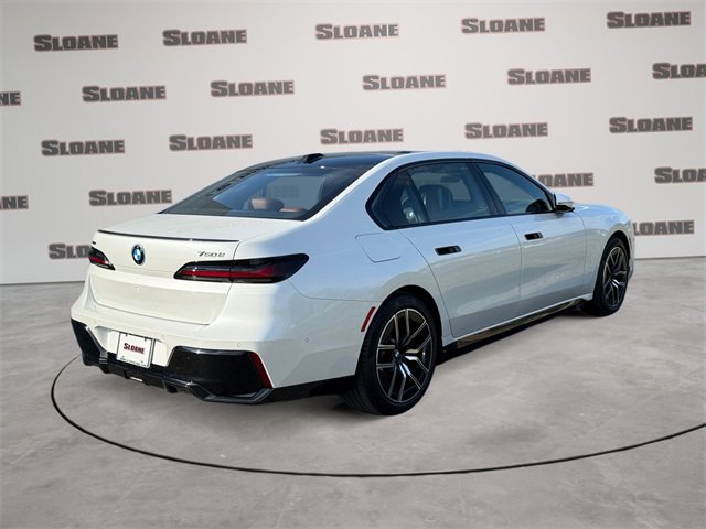 Certified 2026 BMW 750e xDrive 750e xDrive w/ Executive Package image 5