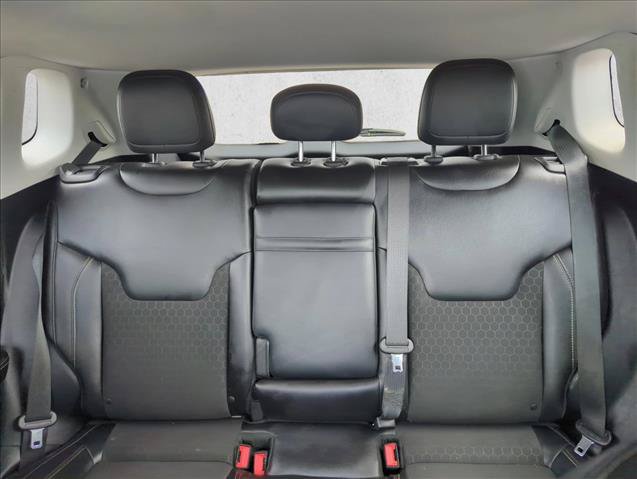Used 2018 Jeep Compass Latitude w/ Popular Equipment Group FWD image 21