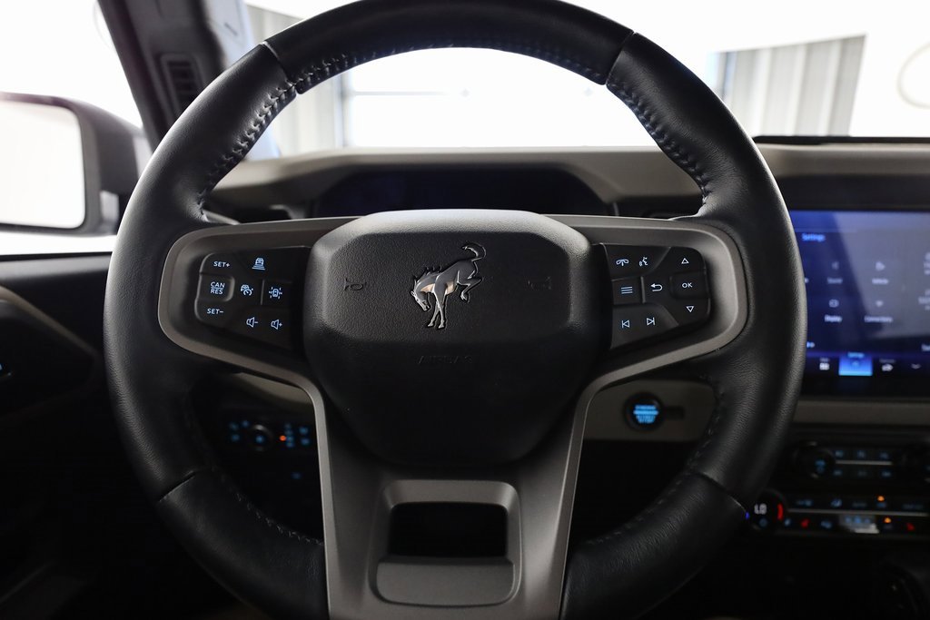 Used 2023 Ford Bronco Wildtrak image 19