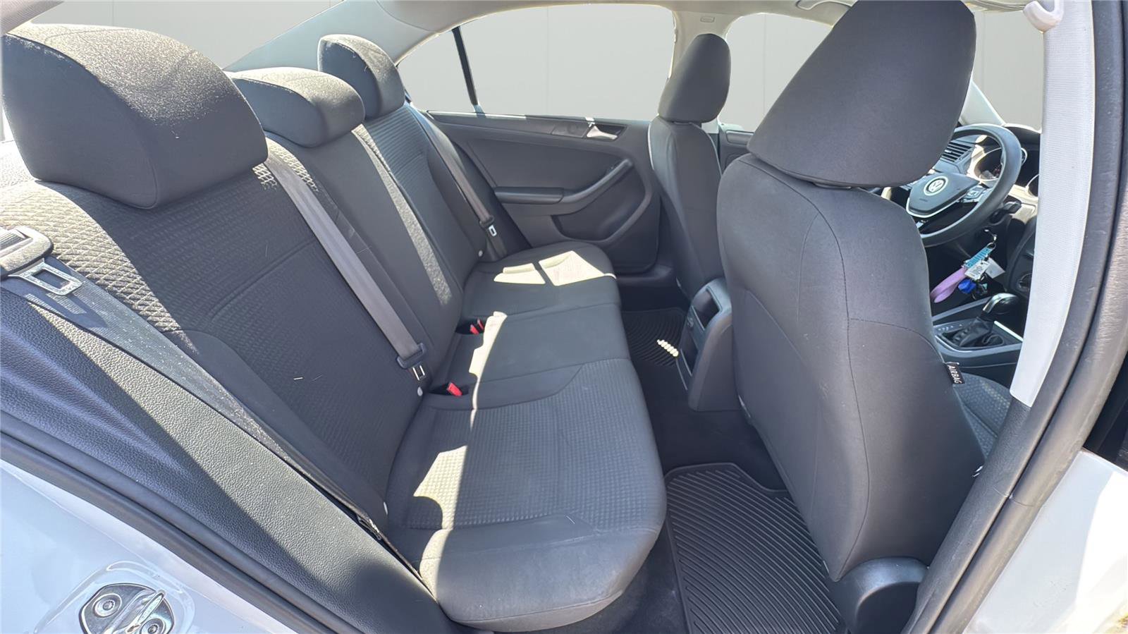 Used 2016 Volkswagen Jetta S image 12