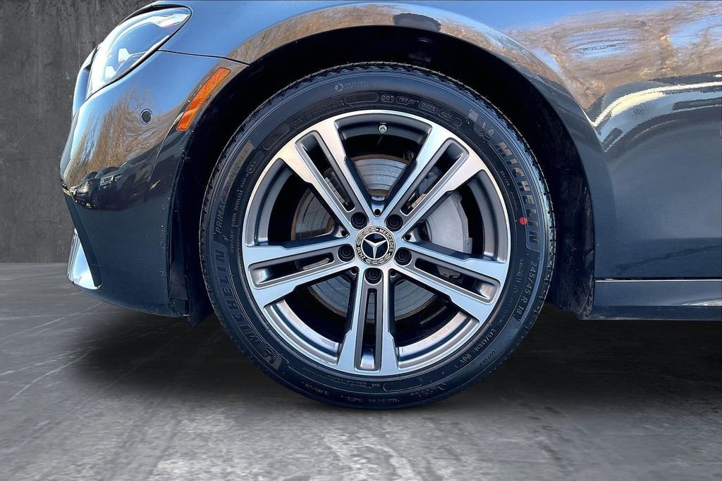 Used 2023 Mercedes-Benz E 350 4MATIC Sedan image 33