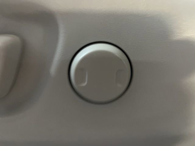 Used 2014 Toyota Sienna LE image 14