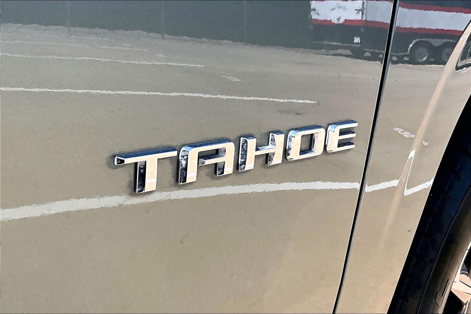 Used 2024 Chevrolet Tahoe LT w/ Luxury Package RWD image 10