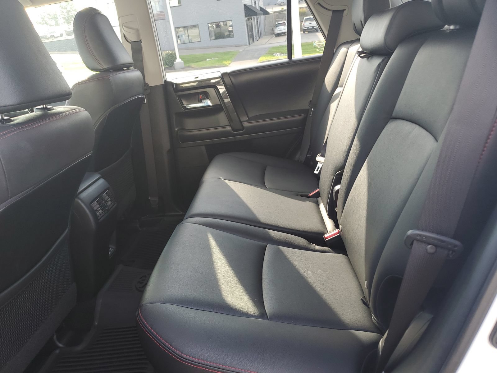 Certified 2020 Toyota 4Runner TRD Off-Road Premium w/ Moonroof Package AWD/4WD image 12