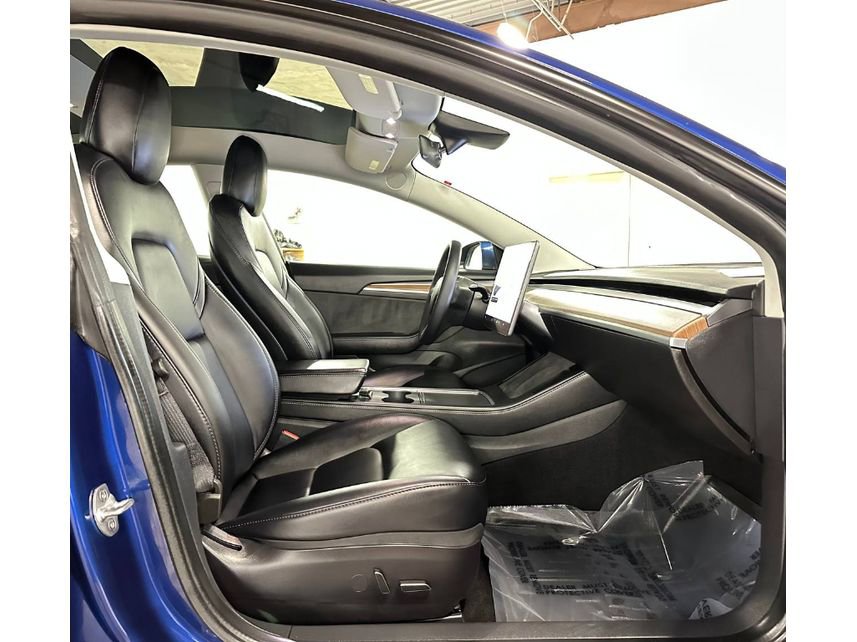 Used 2022 Tesla Model 3 Long Range AWD/4WD image 31