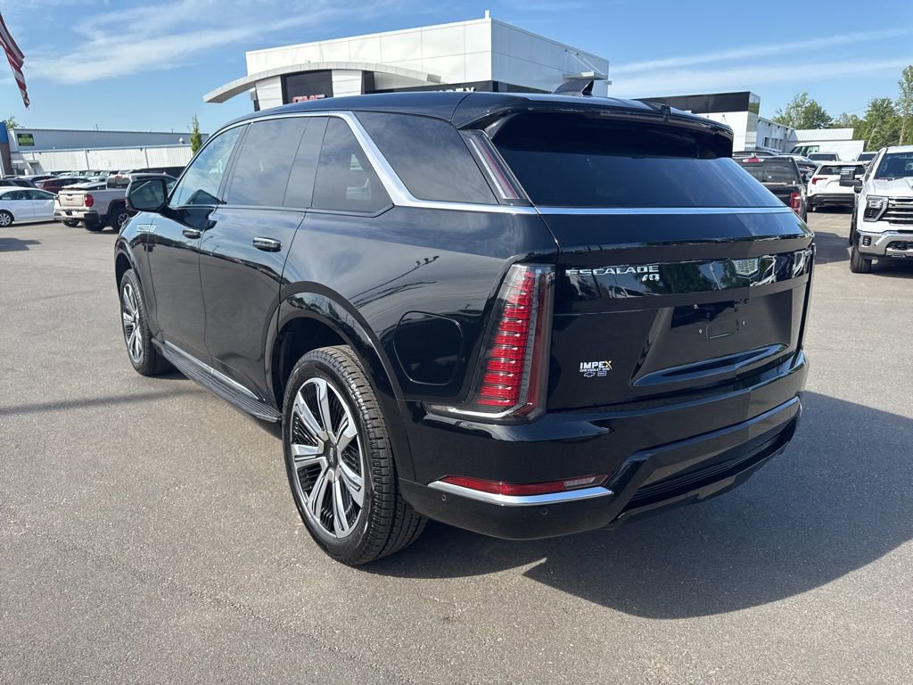 Used 2025 Cadillac Escalade IQ Luxury 1 AWD/4WD image 3