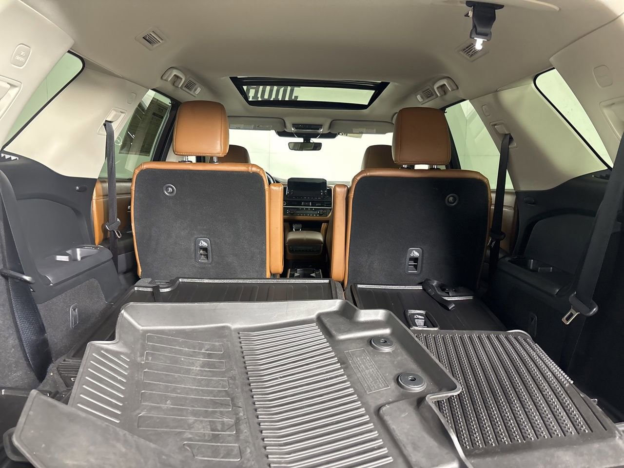 Used 2023 Nissan Pathfinder Platinum AWD/4WD image 25