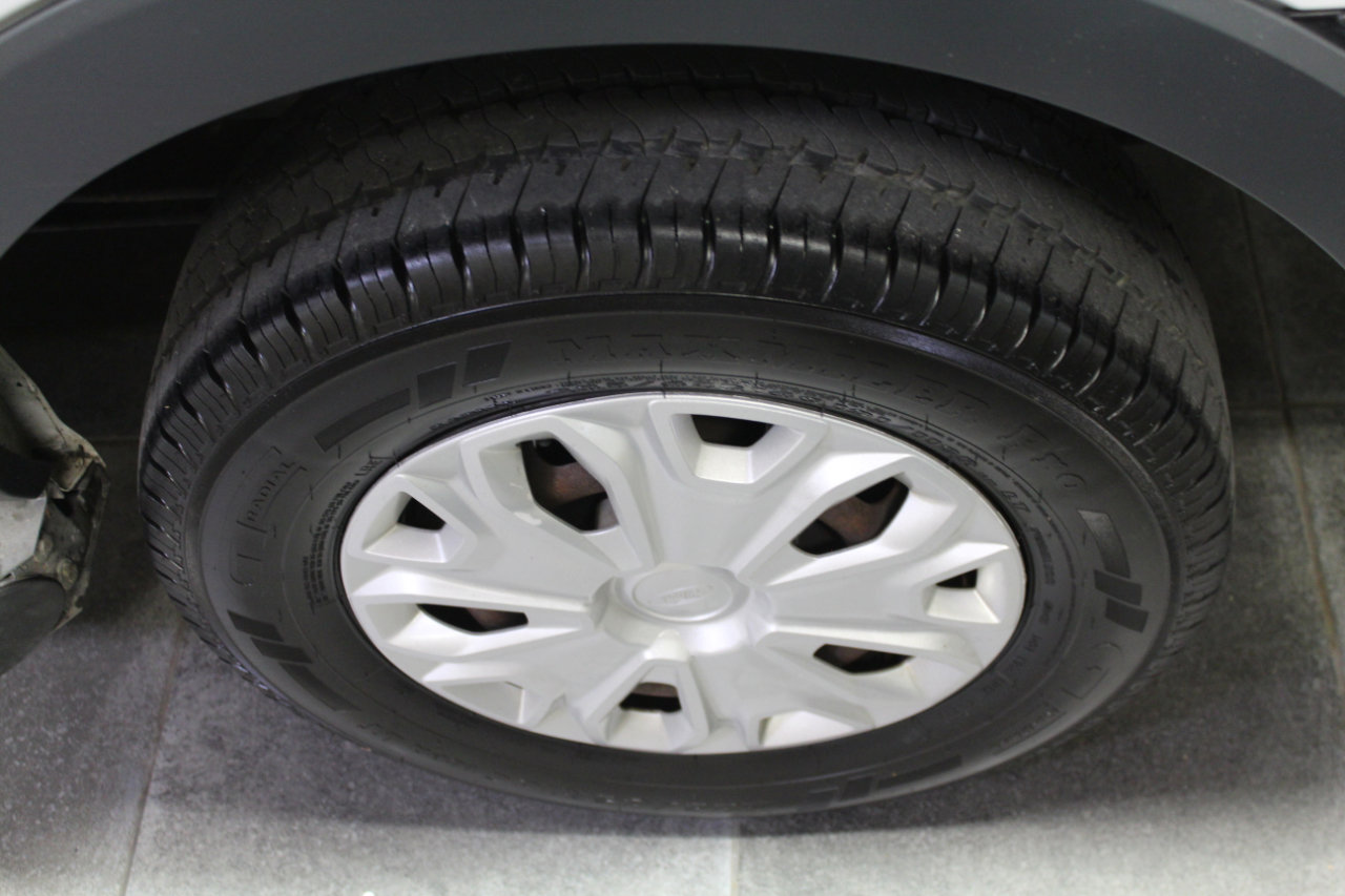 Used 2018 Ford Transit 250 130 Low Roof w/ Exterior Upgrade Package image 29