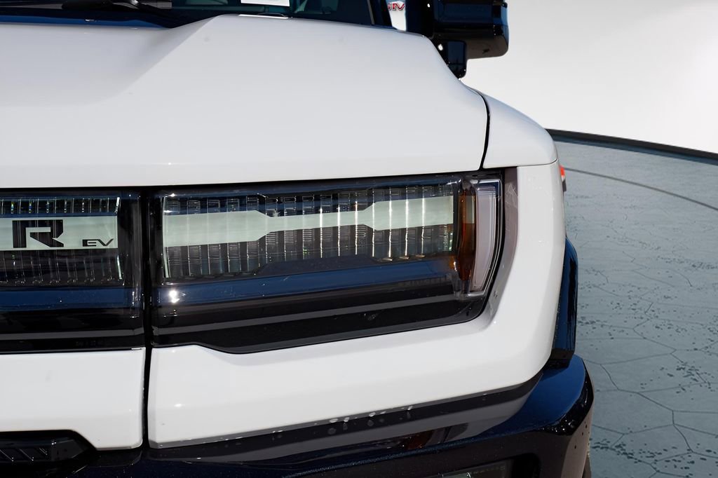 New 2026 GMC Hummer EV 4x4 Crew Cab image 3