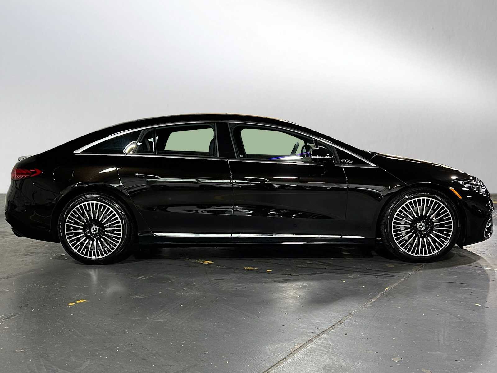 New 2026 Mercedes-Benz EQS 450+ 4MATIC Sedan image 2