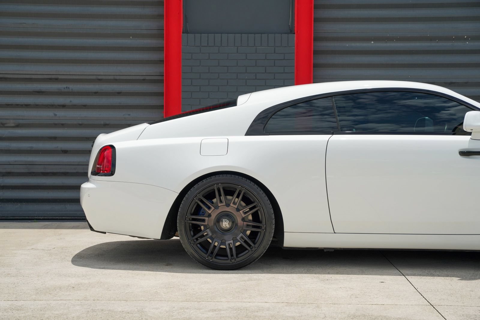 Used 2019 Rolls-Royce Wraith RWD image 15