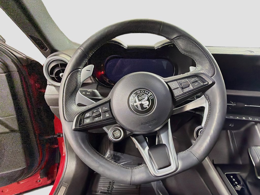 Used 2024 Alfa Romeo Tonale Veloce AWD/4WD image 13