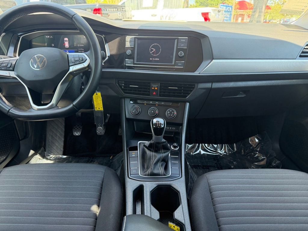 Used 2024 Volkswagen Jetta S image 12
