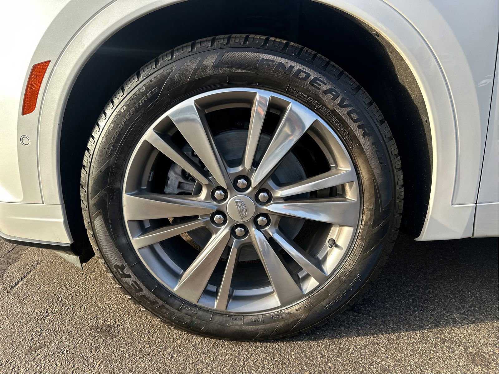 Used 2021 Cadillac XT6 Premium Luxury image 25