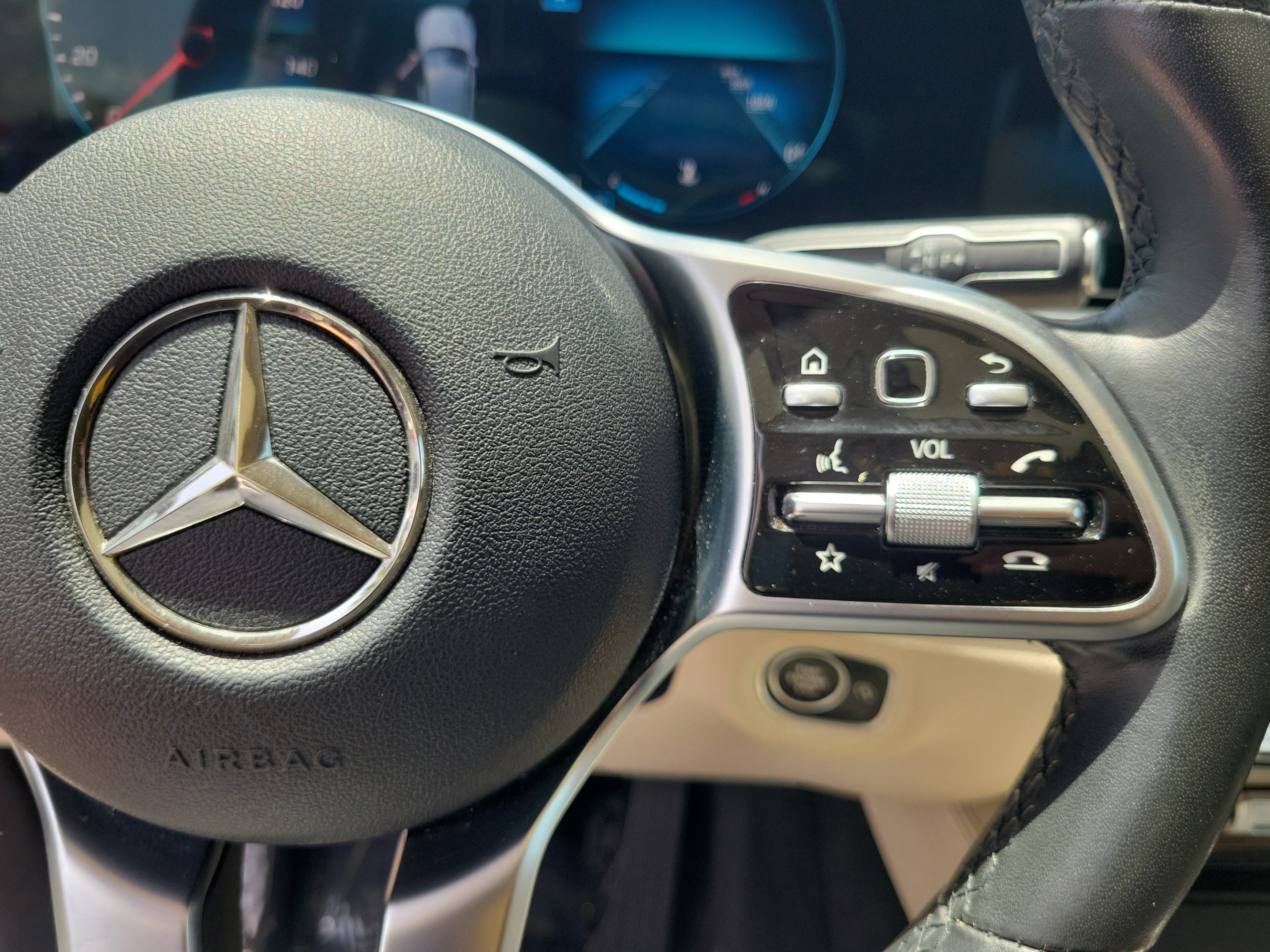 Certified 2022 Mercedes-Benz GLE 350 4MATIC image 24