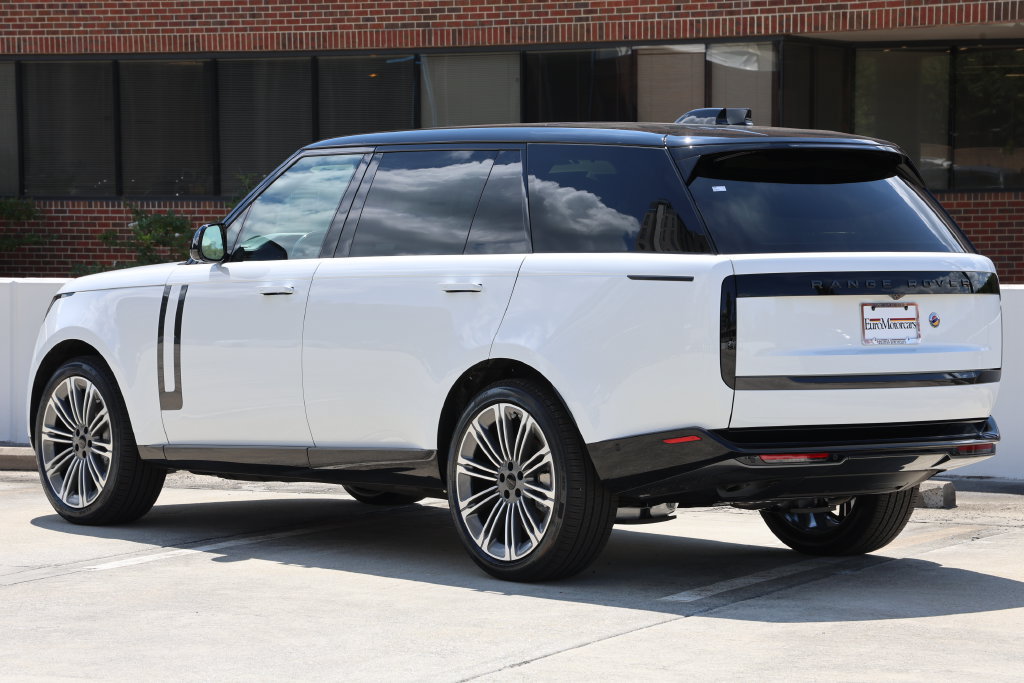 New 2026 Land Rover Range Rover Long Wheelbase SE AWD/4WD image 2