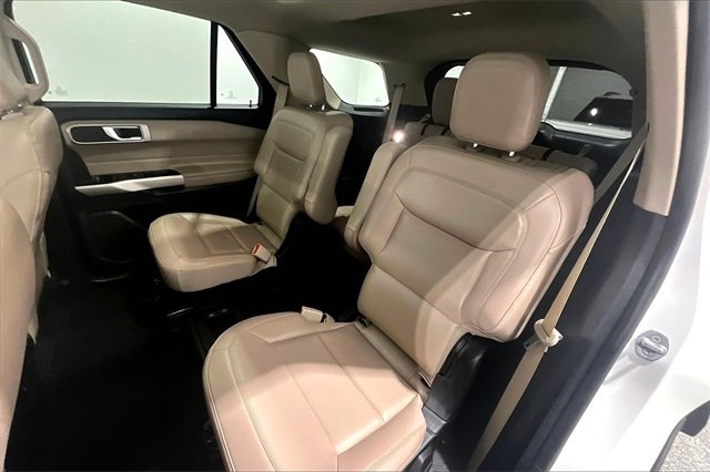 Used 2021 Ford Explorer XLT w/ Equipment Group 202A image 22