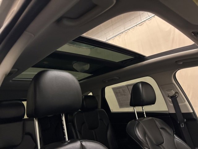 Certified 2023 Kia Sorento SX image 26