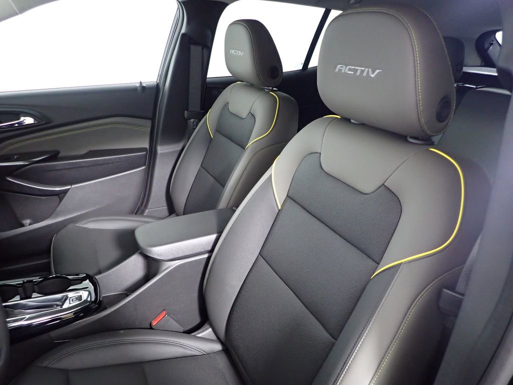 New 2026 Chevrolet Trax ACTIV FWD image 20