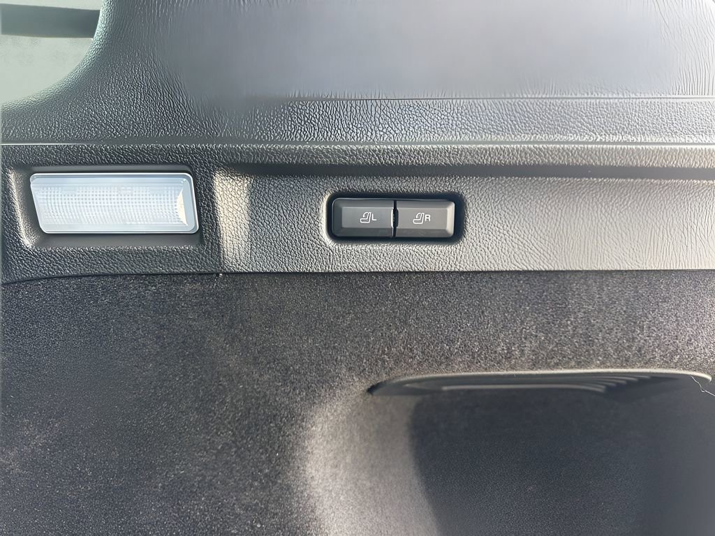 Used 2022 Lincoln Corsair AWD w/ Premium Package image 28