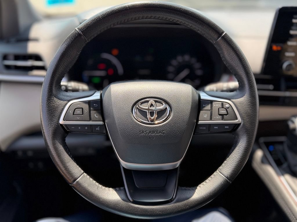 Used 2021 Toyota Sienna XLE AWD/4WD image 9