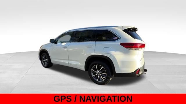 Used 2017 Toyota Highlander XLE image 7